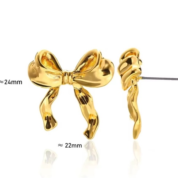 Golden Ribbon Bow Chic & Feminine Glam Earrings - Picture 3 of 9